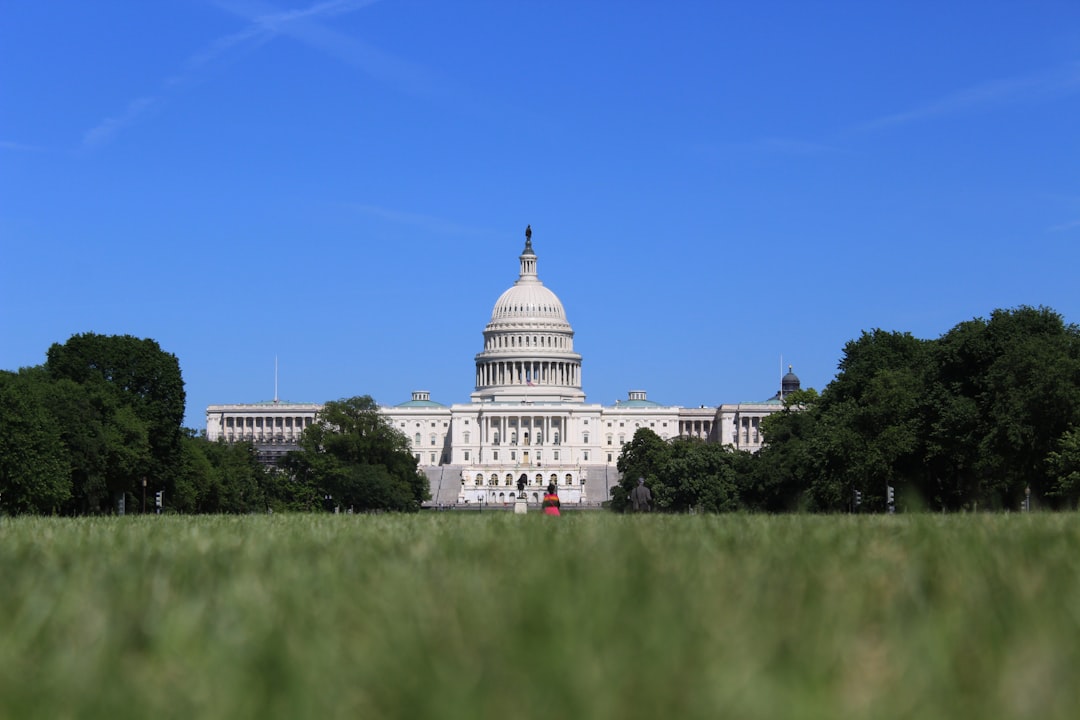 US Capitol building — US state environmental and ESG reporting requirements